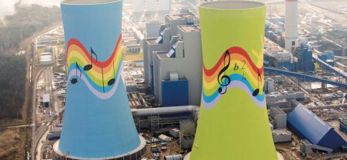 For the design of the cooling towers, the client PGE chose an artistic concept from among competing ideas submitted by local schools, with rainbow and sun motifs and musical notes from the Polish folk song “Little Caroline has gone to Gogolina”.